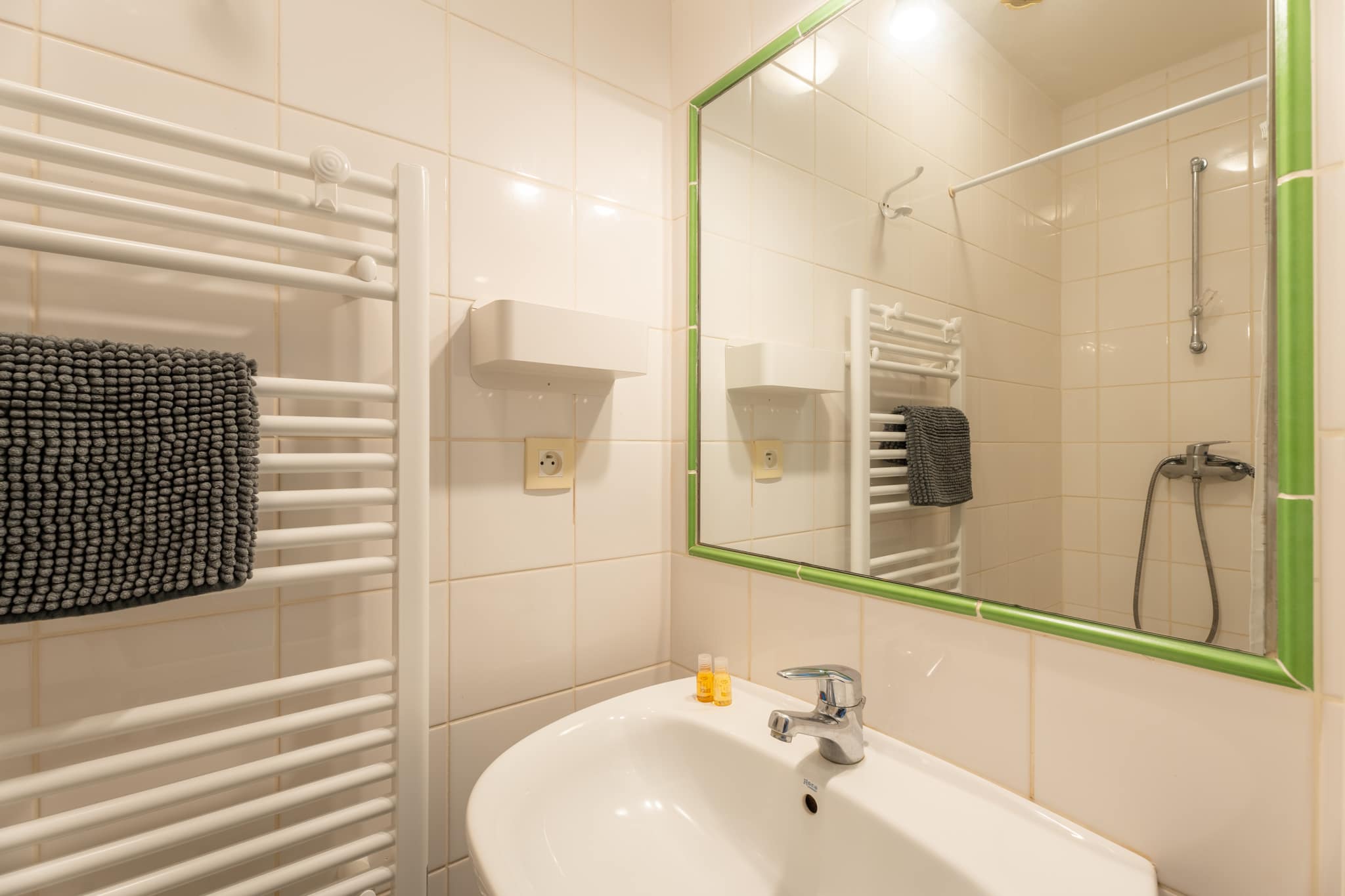 Gite L'Ecurie Salle d'eau avec douche au RDC
